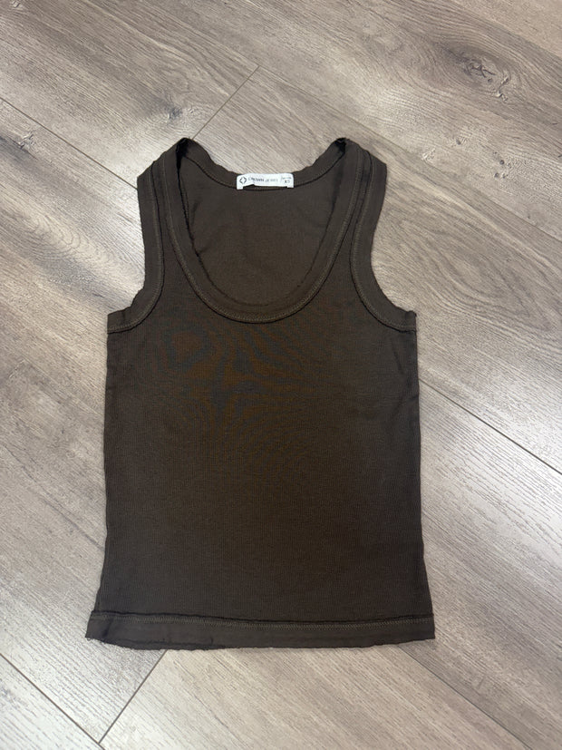 Cropped Scoop Neck Tank