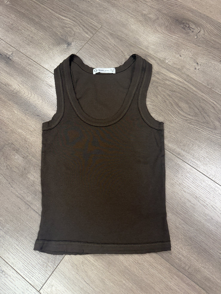 Cropped Scoop Neck Tank