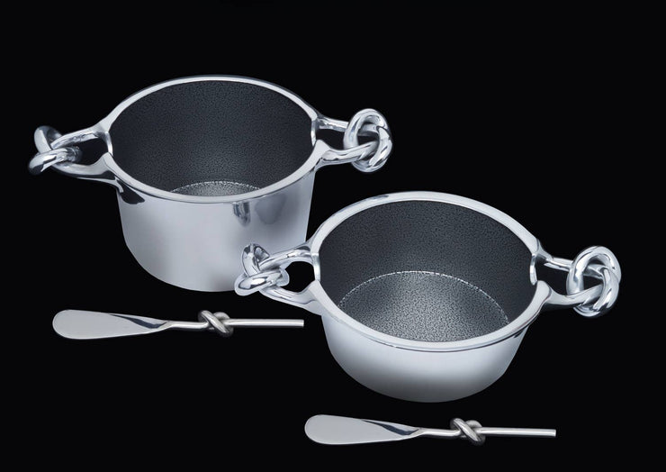 Knotty Deligance with Spreader