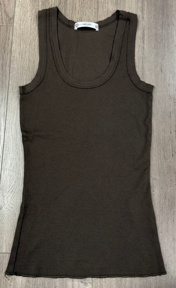 Short Scoop Neck Tank