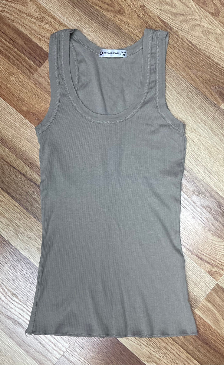 Short Scoop Neck Tank