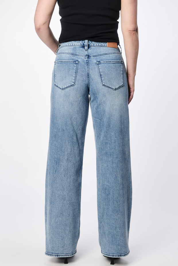 Taylor Straight Leg Jean - Denim Blue