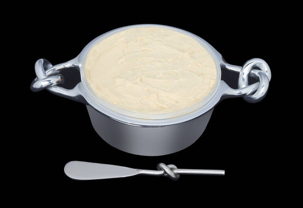 Knotty Deligance with Spreader