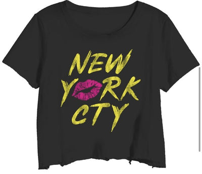 New York City Lips Cropped Tee