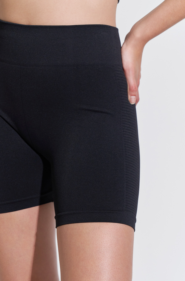 Seamless Moto Biker Short