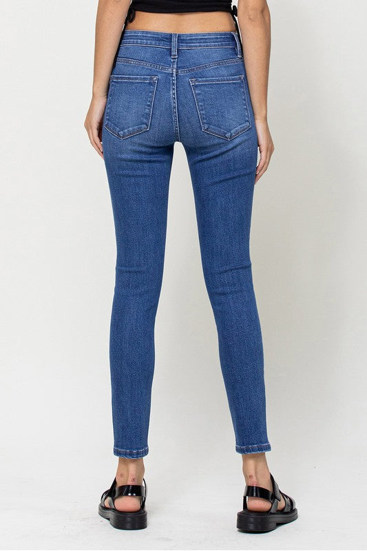 Clean Cut High Rise Skinny Jeans